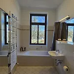 Kulturelles Businessapartment In Toplage