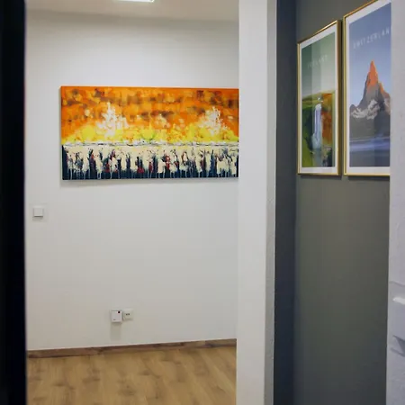 Kulturelles Businessapartment In Toplage Apartment