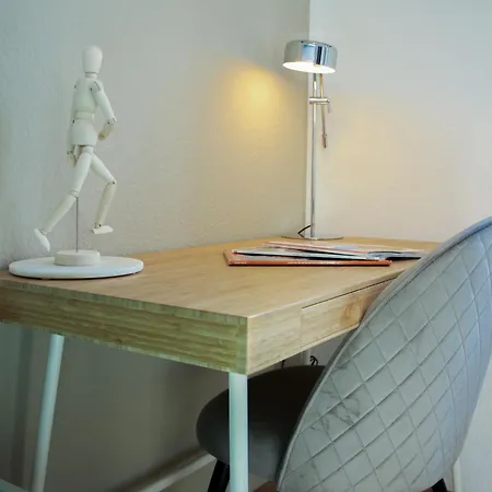 Kulturelles Businessapartment In Toplage *