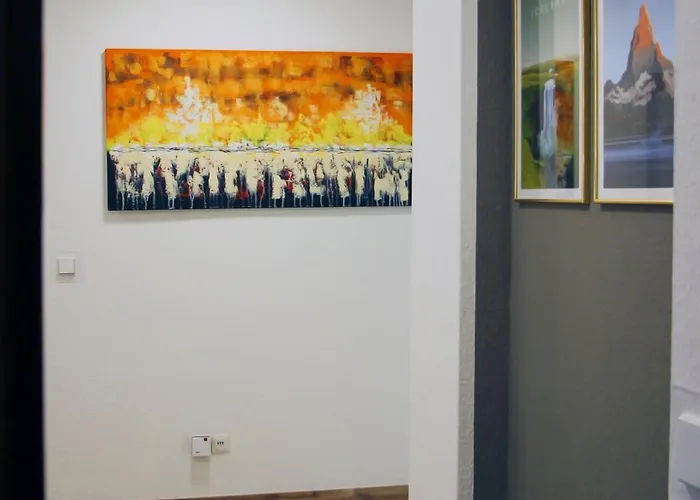 Kulturelles Businessapartment In Toplage شقة