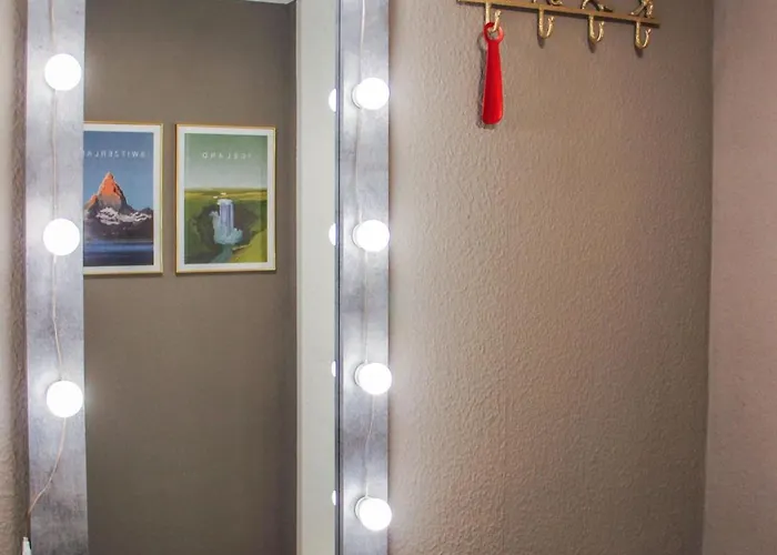 Kulturelles Businessapartment In Toplage شقة شيمنيتز